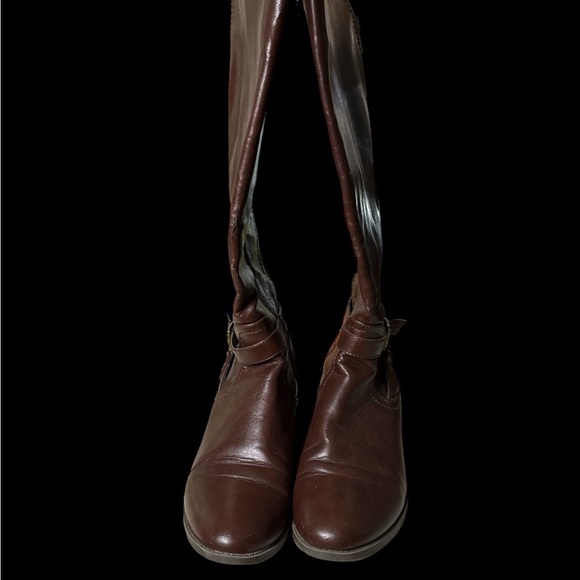 Liz Claiborne Brown Over the Knee Boots with Timeless Elegance - Picture 1 of 6